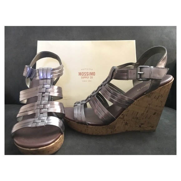 Mossimo Pewter Wedges - Size 10 - Picture 2 of 3